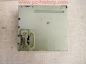 Macintosh_7100-66_power_3