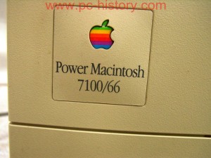 Power_Macintosh_7100-66_3