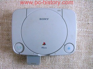 Sony_PlayStation_SCH-102_1